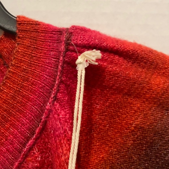 Top - Picture 5 of 11